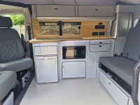 VOLKSWAGEN CAMPERVAN