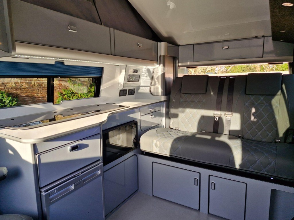VOLKSWAGEN CAMPERVAN