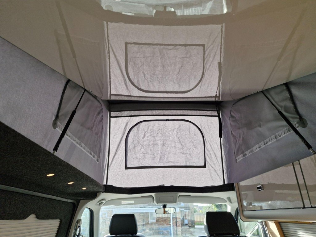 VOLKSWAGEN CAMPERVAN