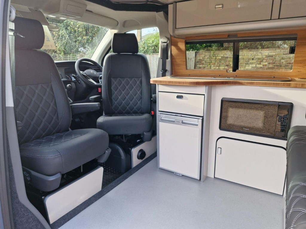 VOLKSWAGEN CAMPERVAN