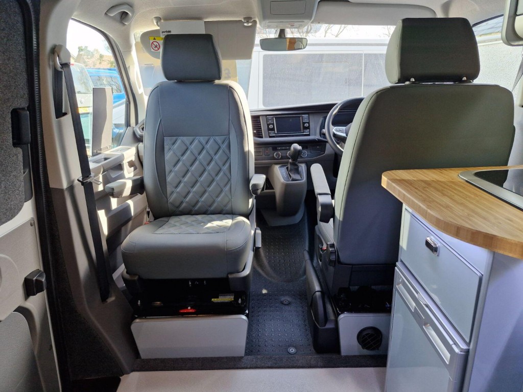 VOLKSWAGEN CAMPERVAN
