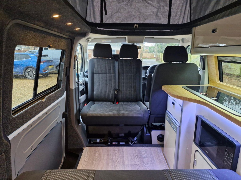 VOLKSWAGEN CAMPERVAN