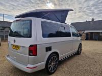 VOLKSWAGEN CAMPERVAN