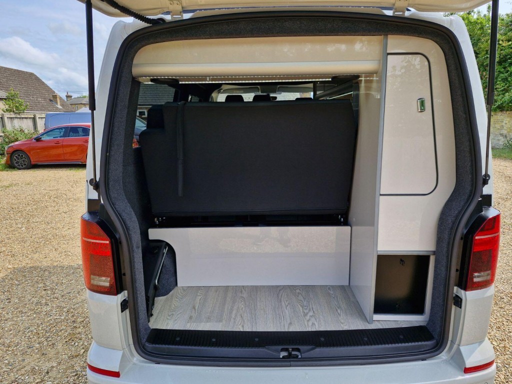 VOLKSWAGEN CAMPERVAN