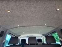 VOLKSWAGEN TRANSPORTER KOMBI