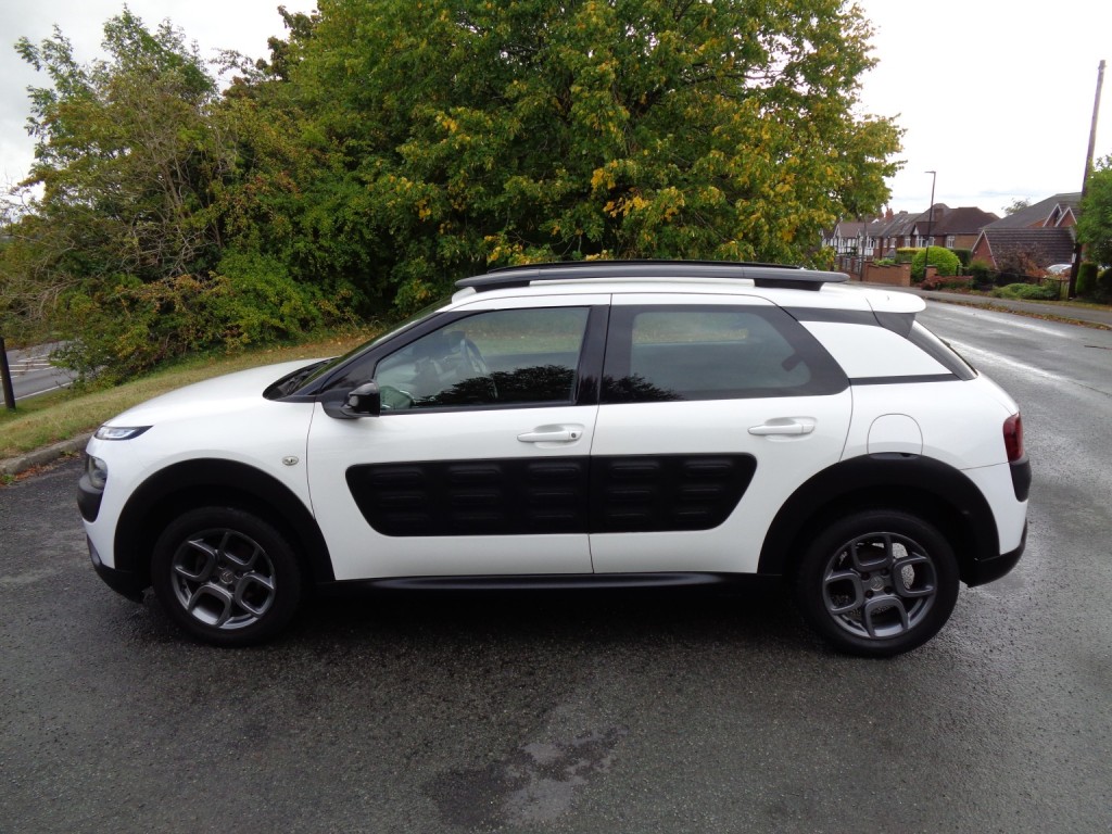 View CITROEN C4 CACTUS 1.2 PureTech Feel