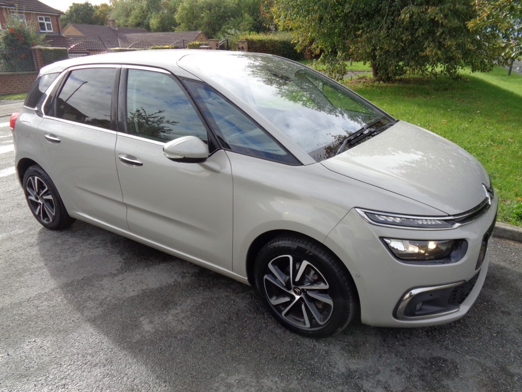 View CITROEN C4 PICASSO 1.6 BlueHDi Flair