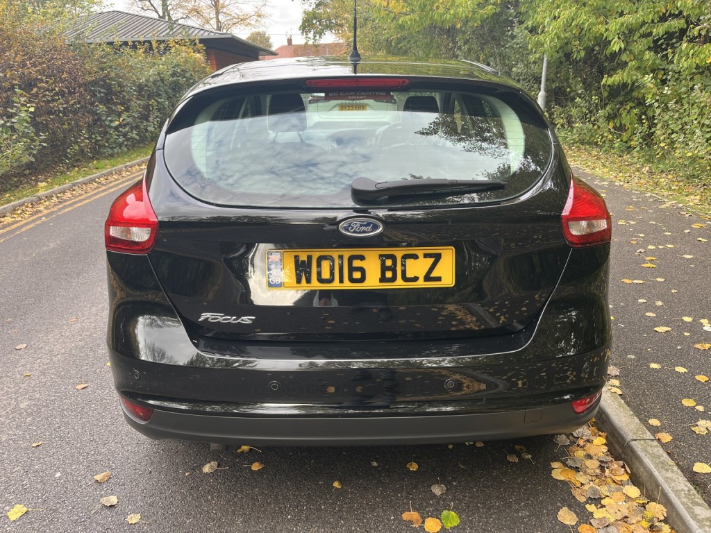 View FORD FOCUS 1.5 TDCi Titanium