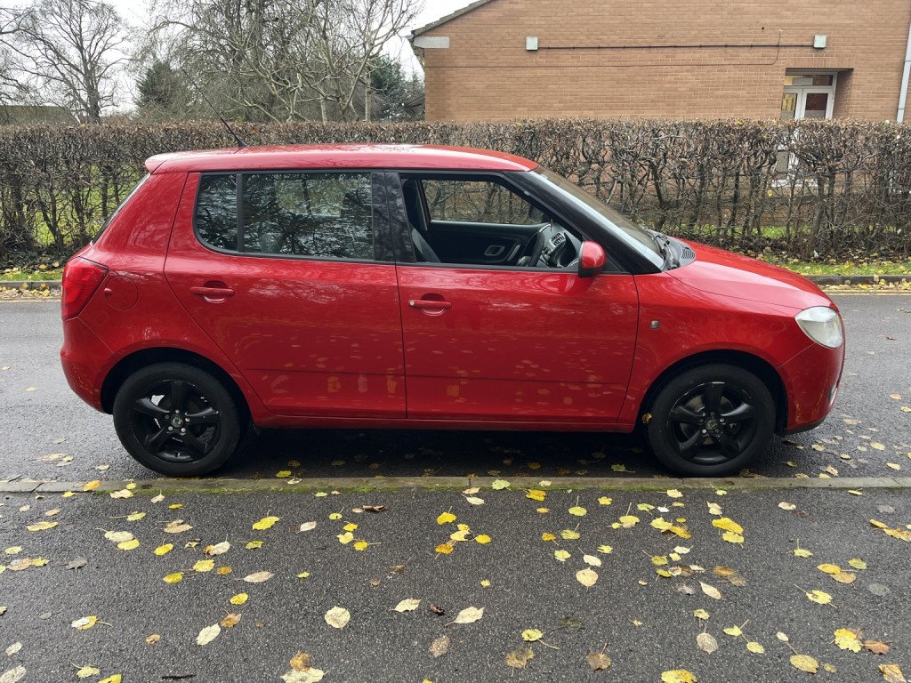 View SKODA FABIA 1.2 HTP 12V 2