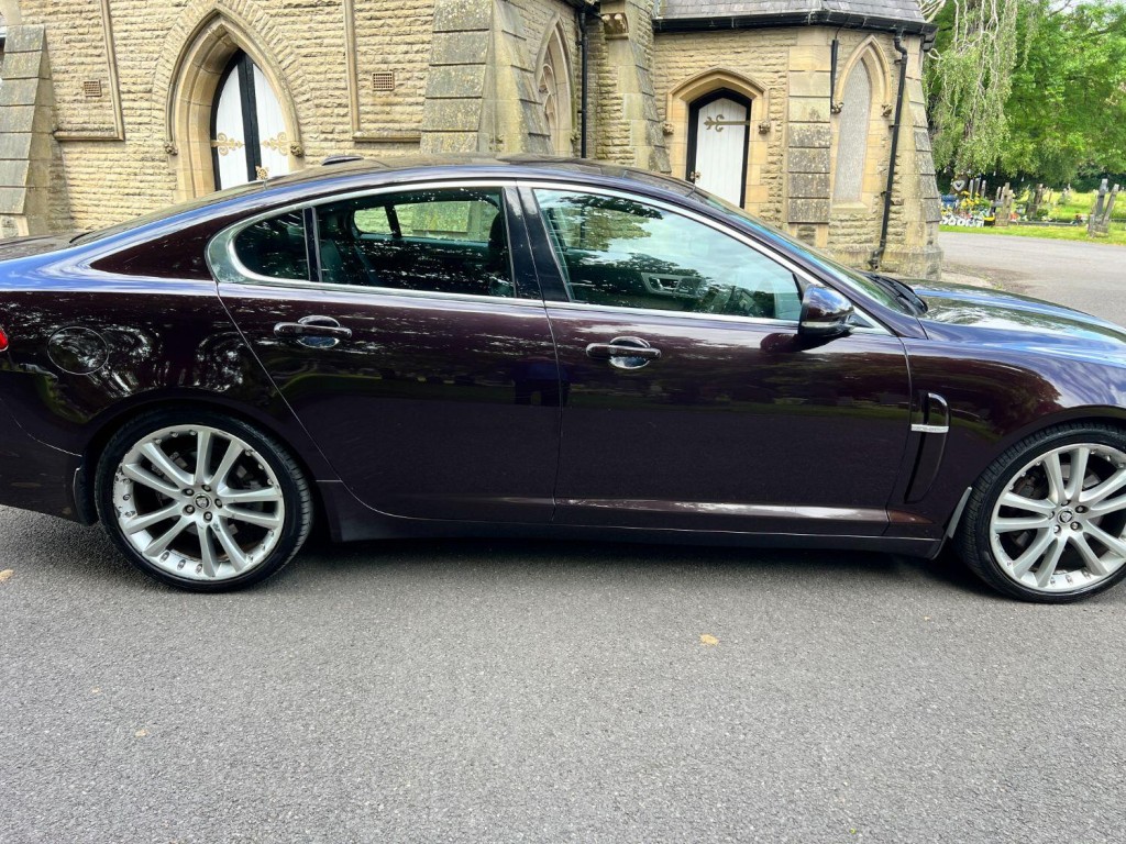 JAGUAR XF