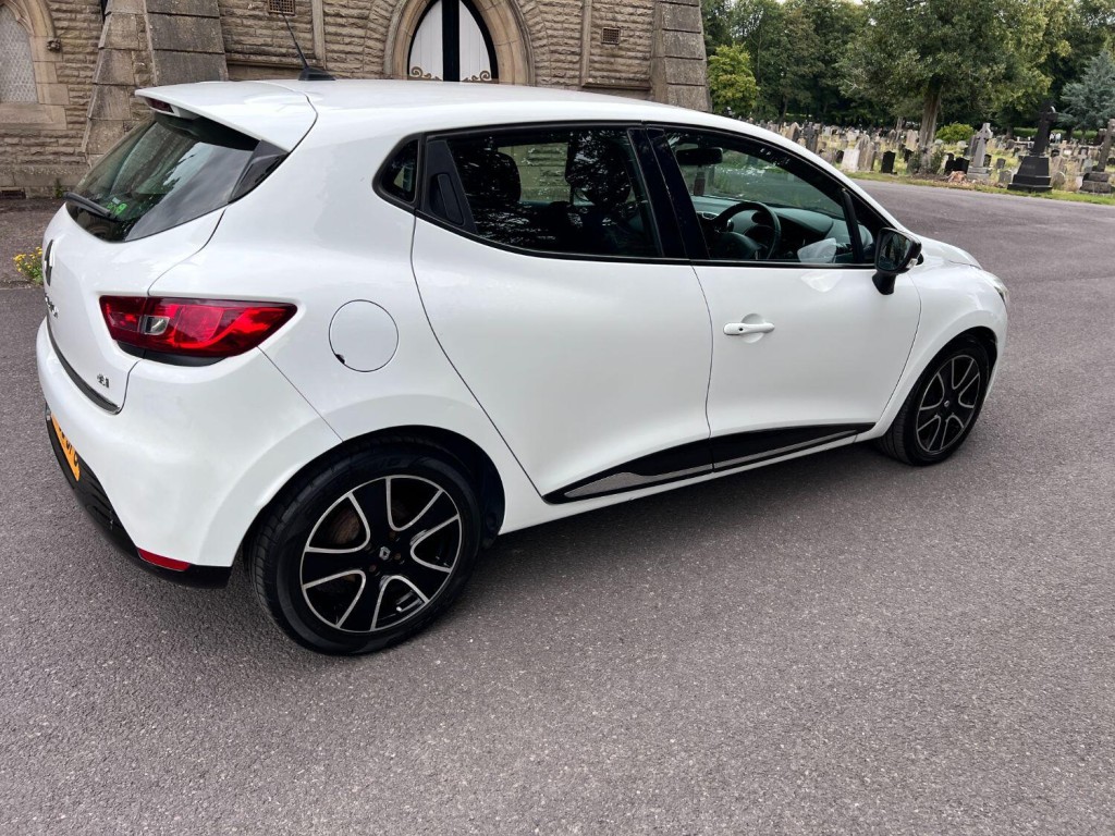 RENAULT CLIO