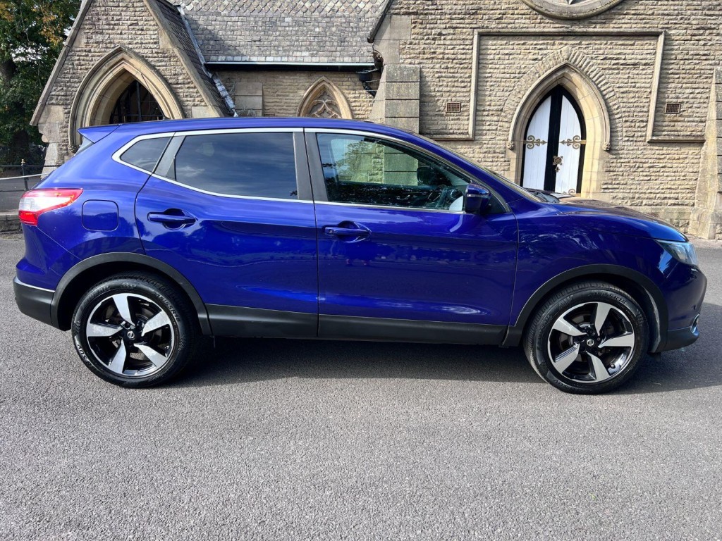 NISSAN QASHQAI
