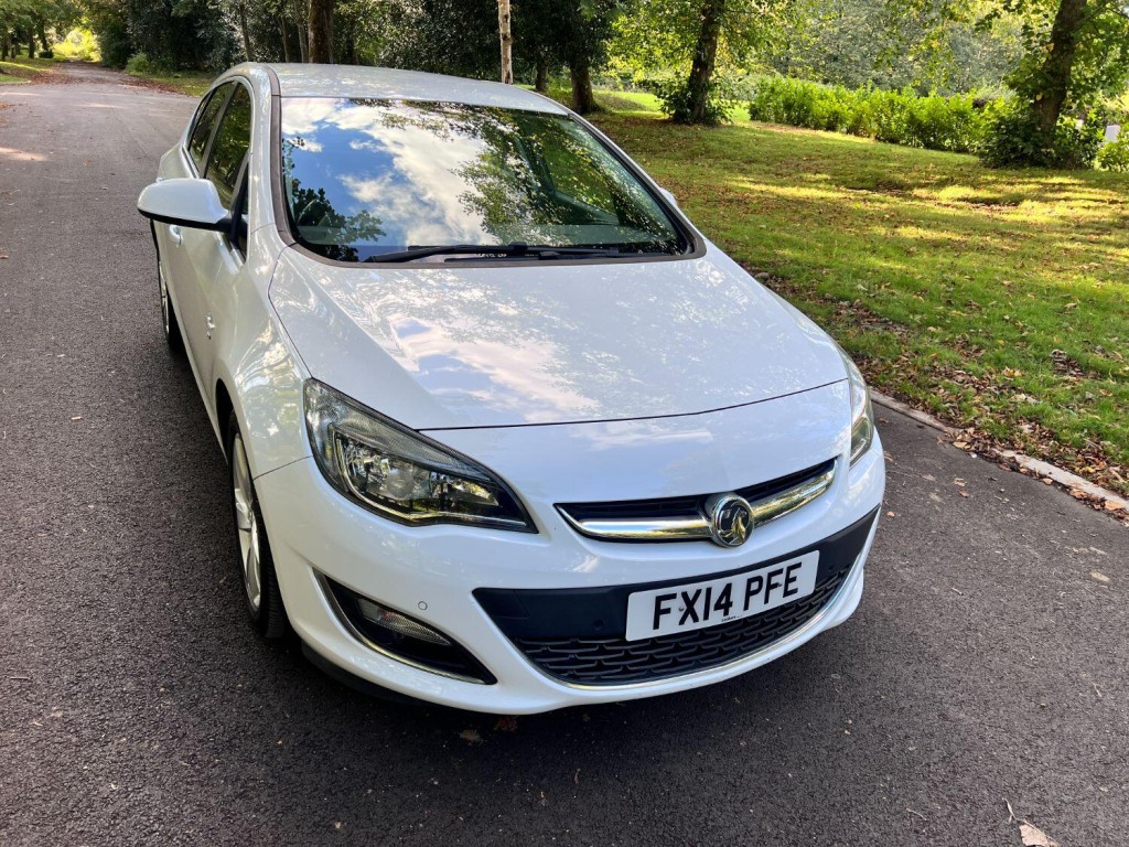 View VAUXHALL ASTRA 1.6 16v SRi