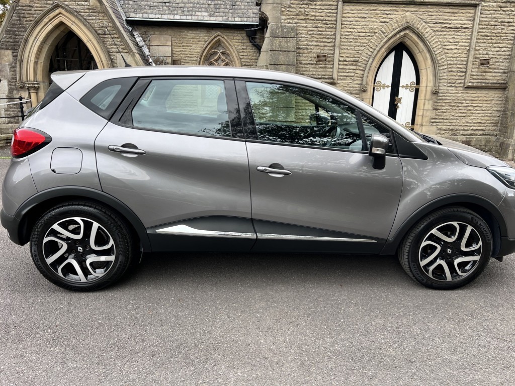 RENAULT CAPTUR