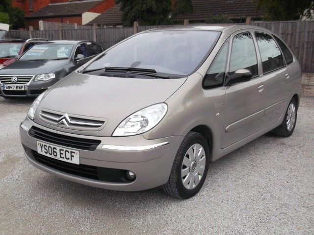 CITROEN XSARA PICASSO EXCLUSIVE HDI (2006)