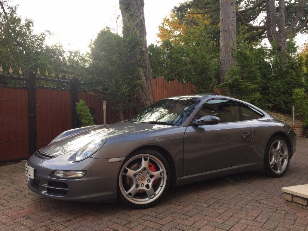 View PORSCHE 911 CLASSIC CARRERA 2 S