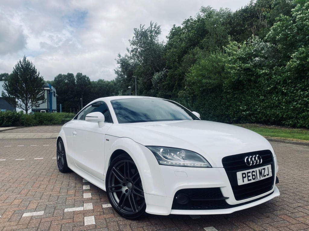 AUDI TT