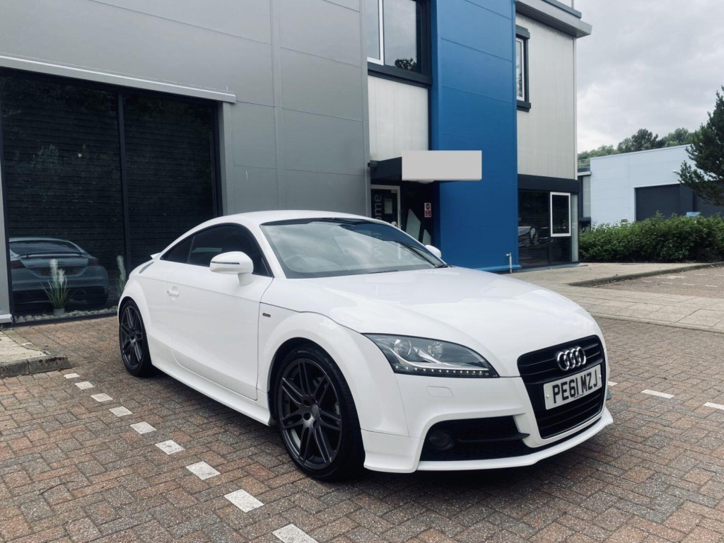 AUDI TT