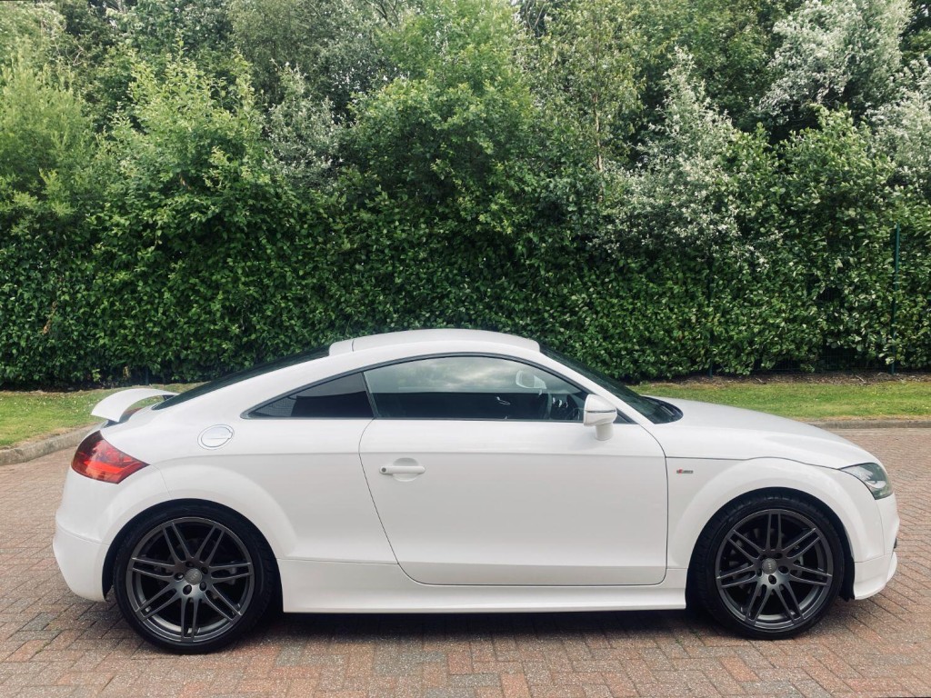 AUDI TT