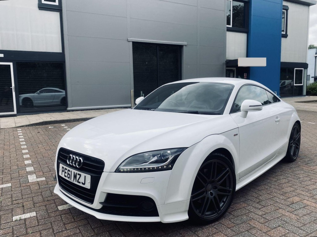 AUDI TT