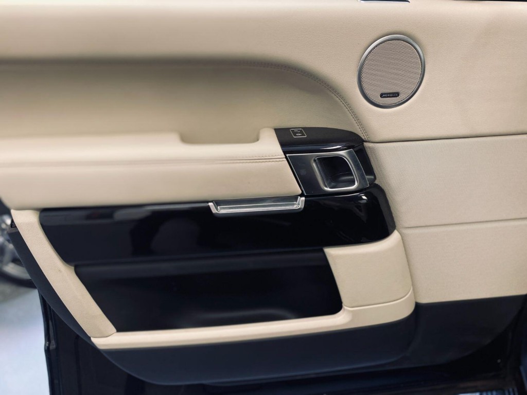 LAND ROVER RANGE ROVER