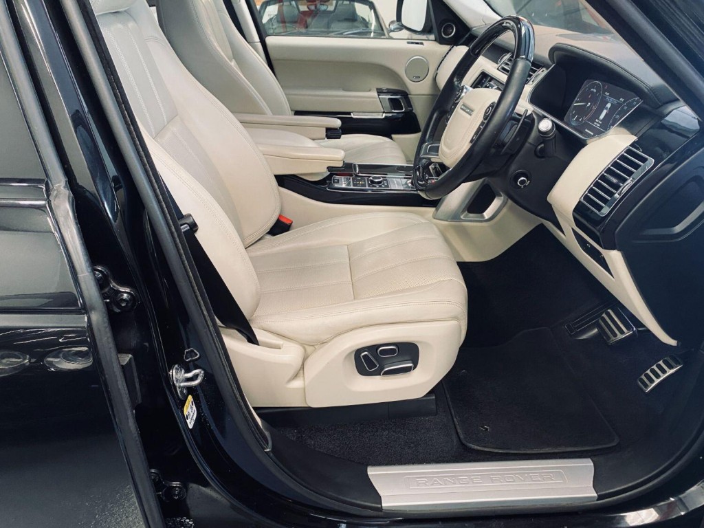 LAND ROVER RANGE ROVER