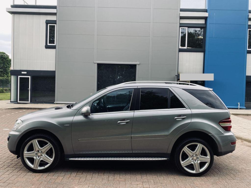 MERCEDES-BENZ M CLASS