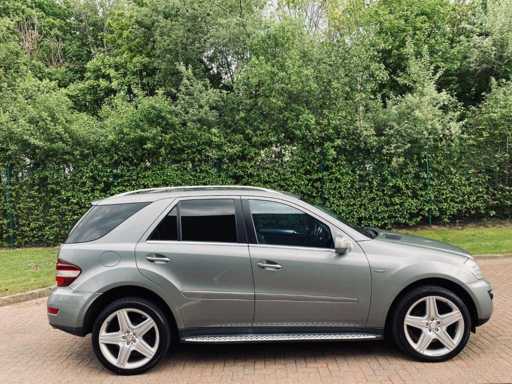 MERCEDES-BENZ M CLASS