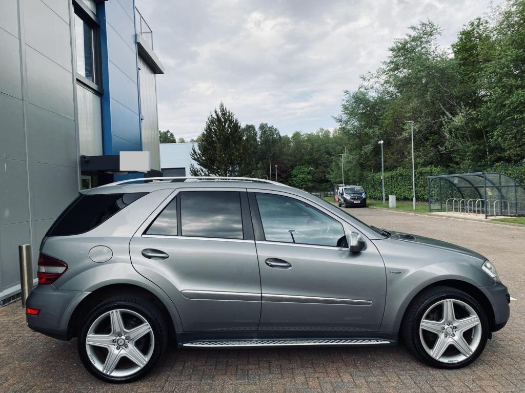 MERCEDES-BENZ M CLASS