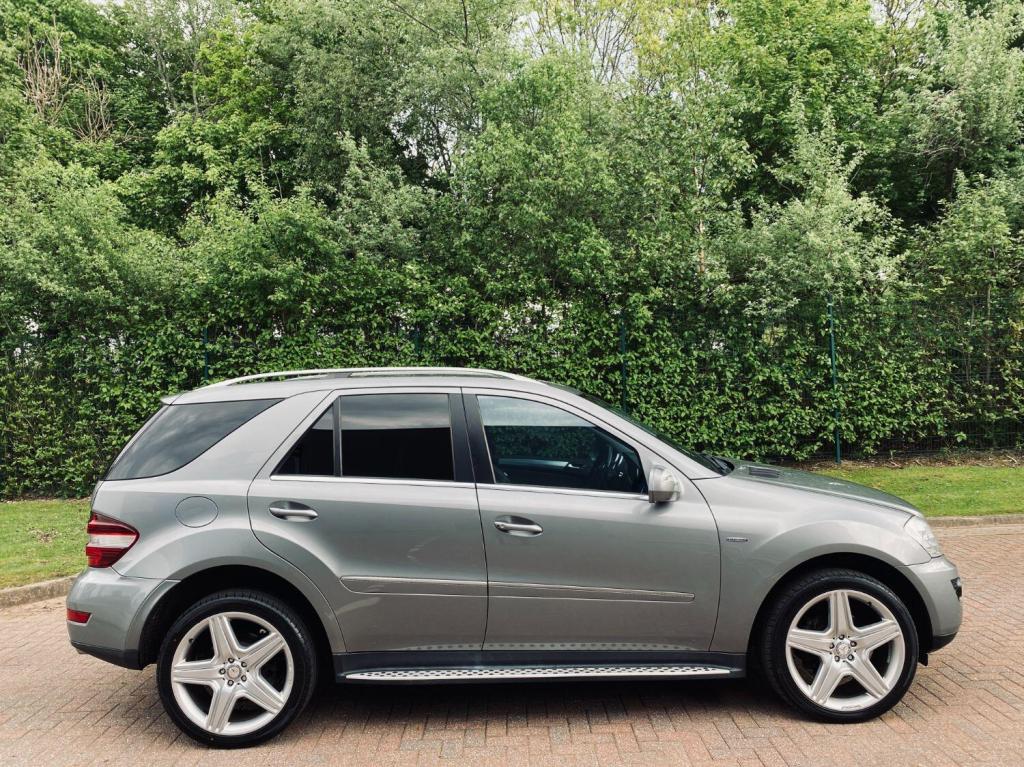 MERCEDES-BENZ M CLASS