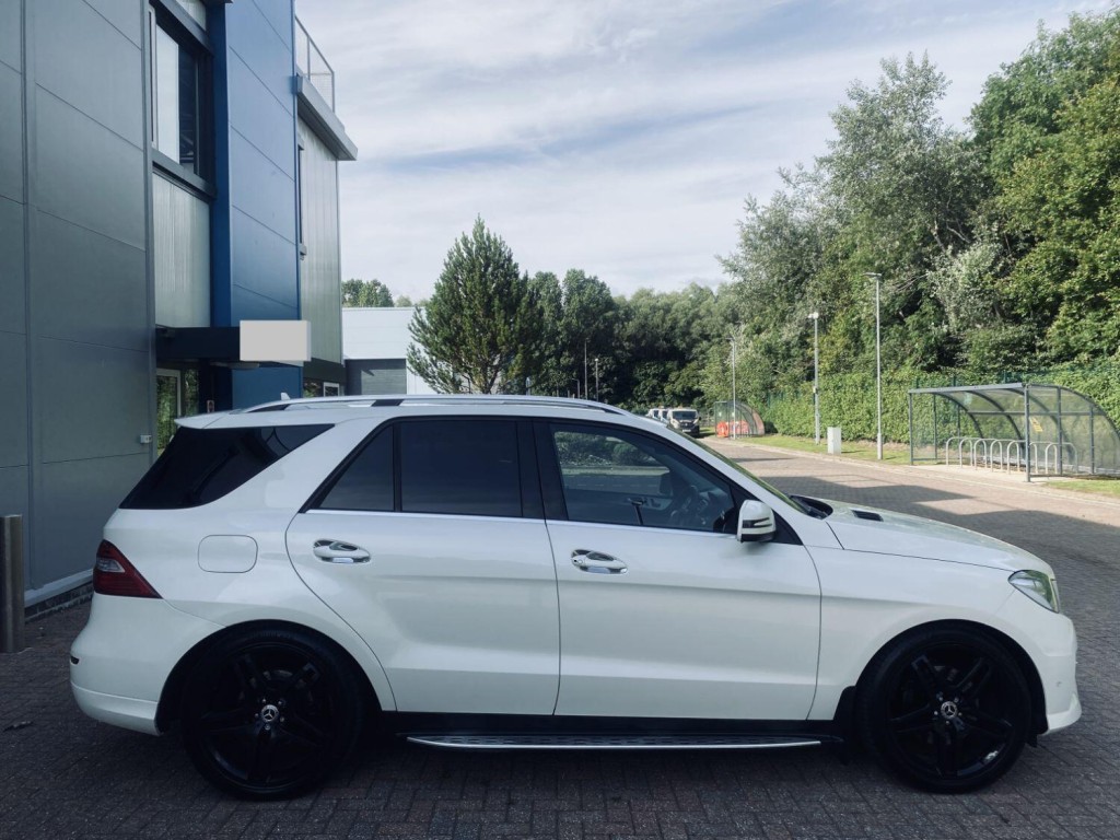 MERCEDES-BENZ M CLASS