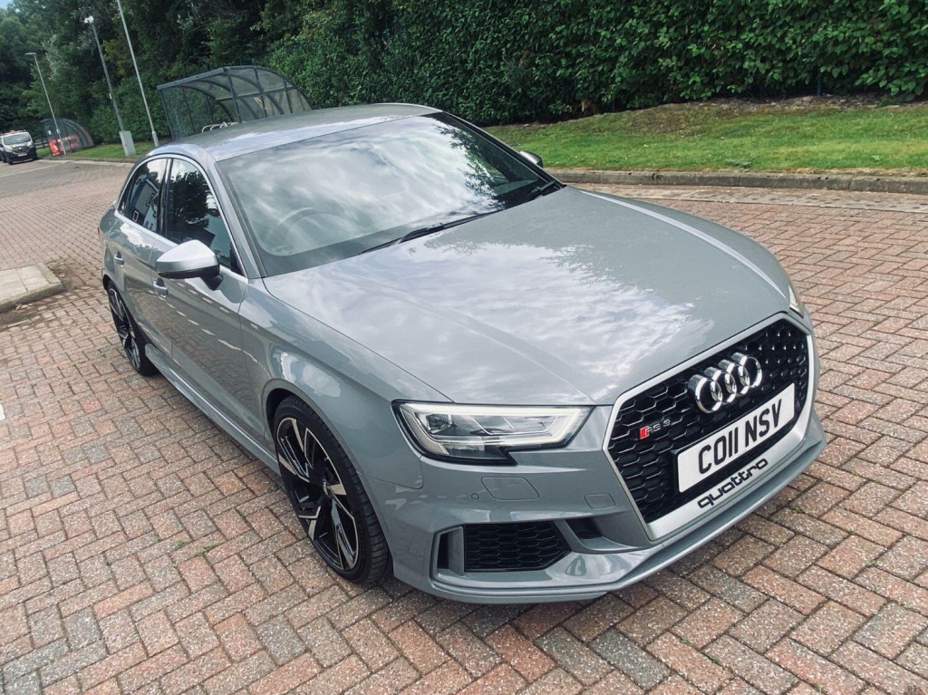 AUDI RS3