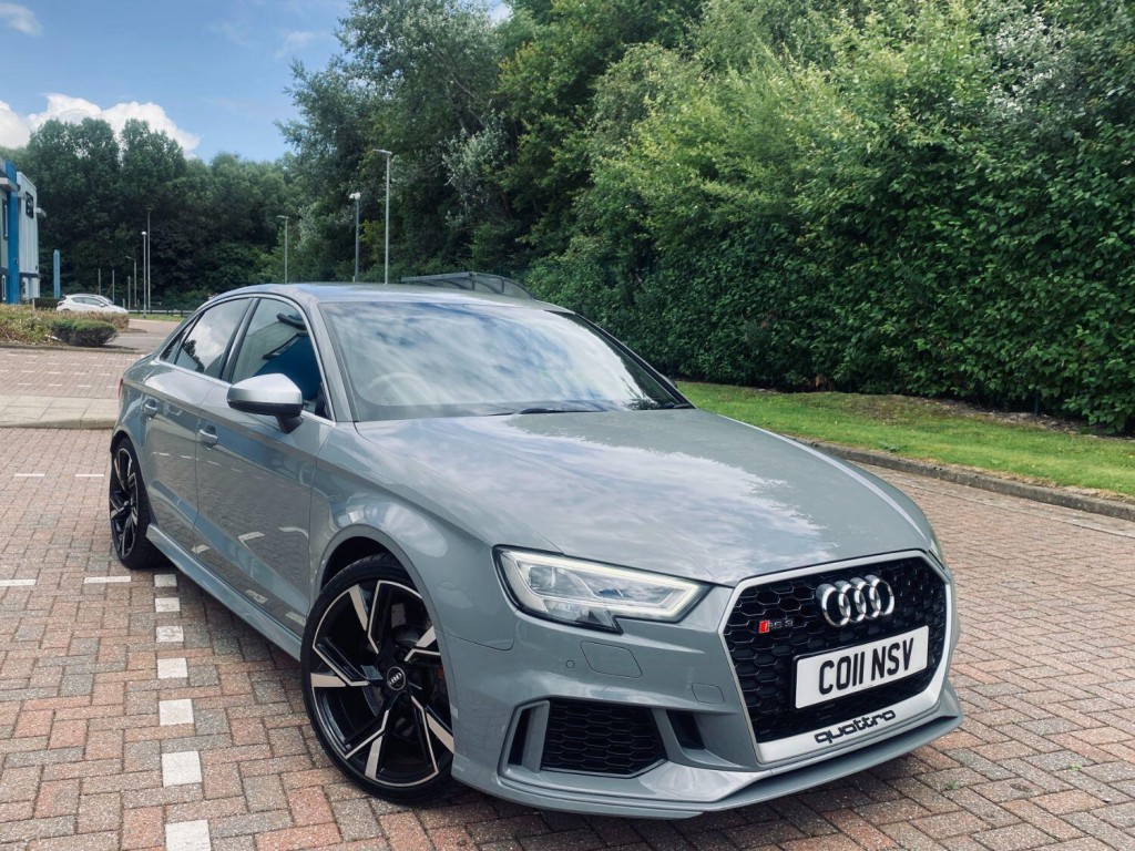 AUDI RS3
