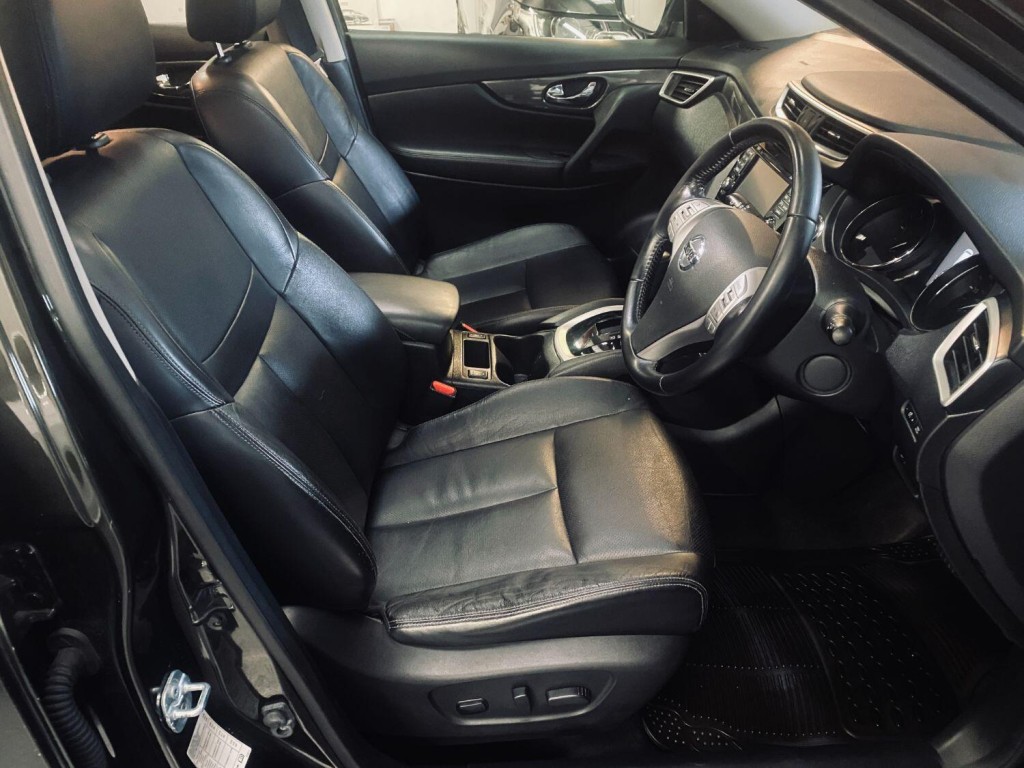 NISSAN X-TRAIL