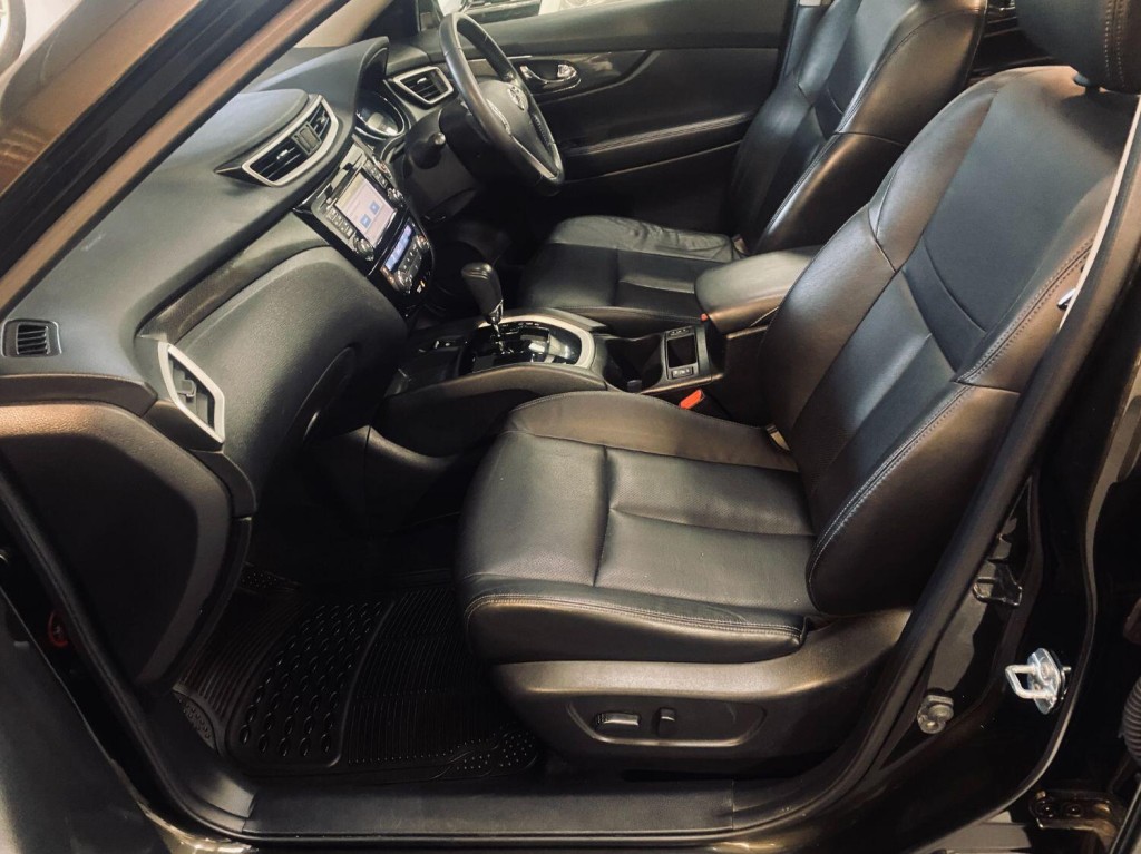 NISSAN X-TRAIL