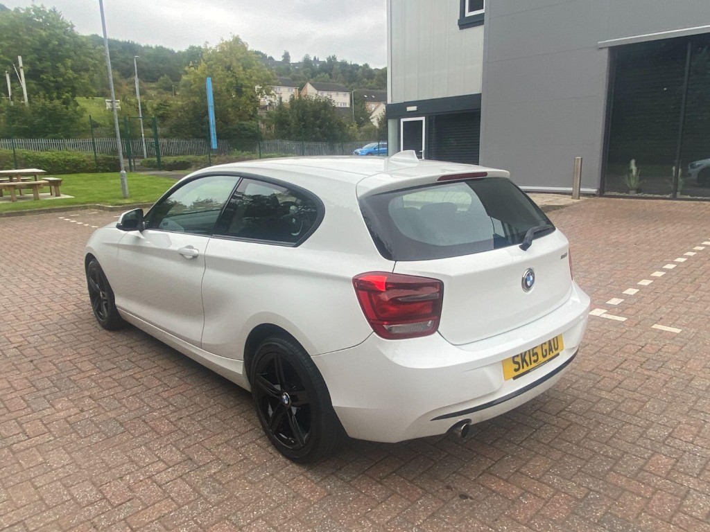 BMW 1 SERIES