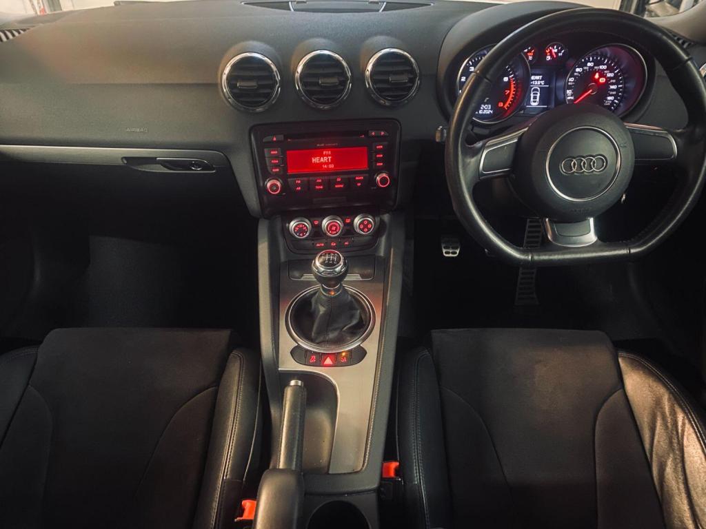 AUDI TT