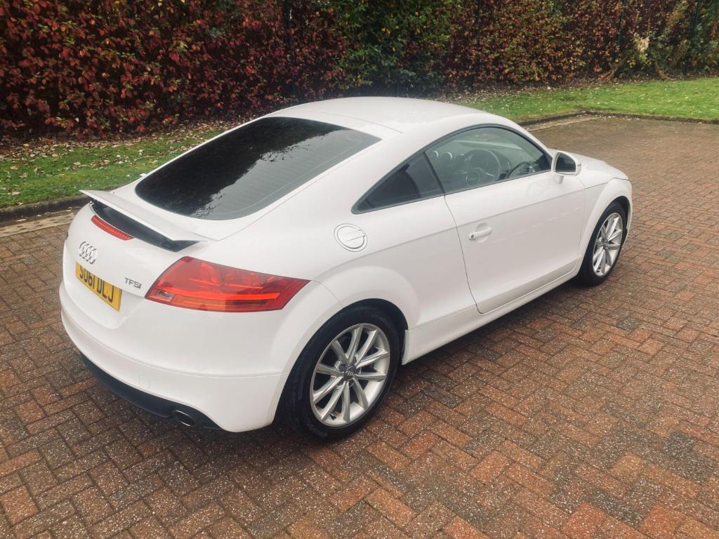 AUDI TT