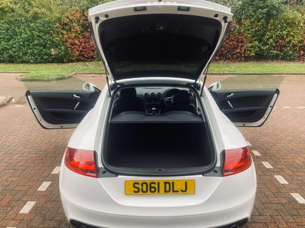 AUDI TT