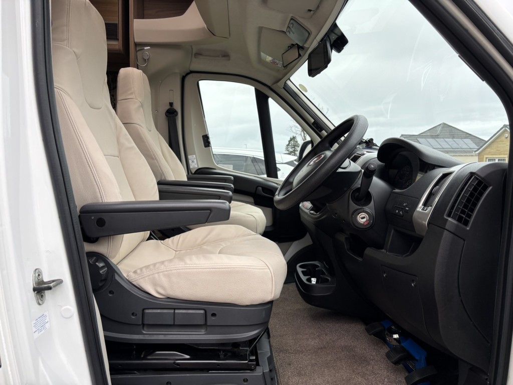 View FIAT DUCATO -BESSACARR 496