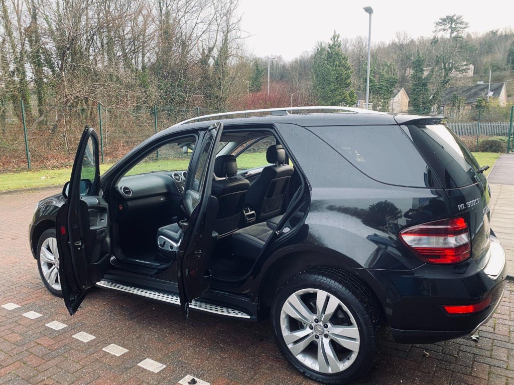 MERCEDES-BENZ M CLASS