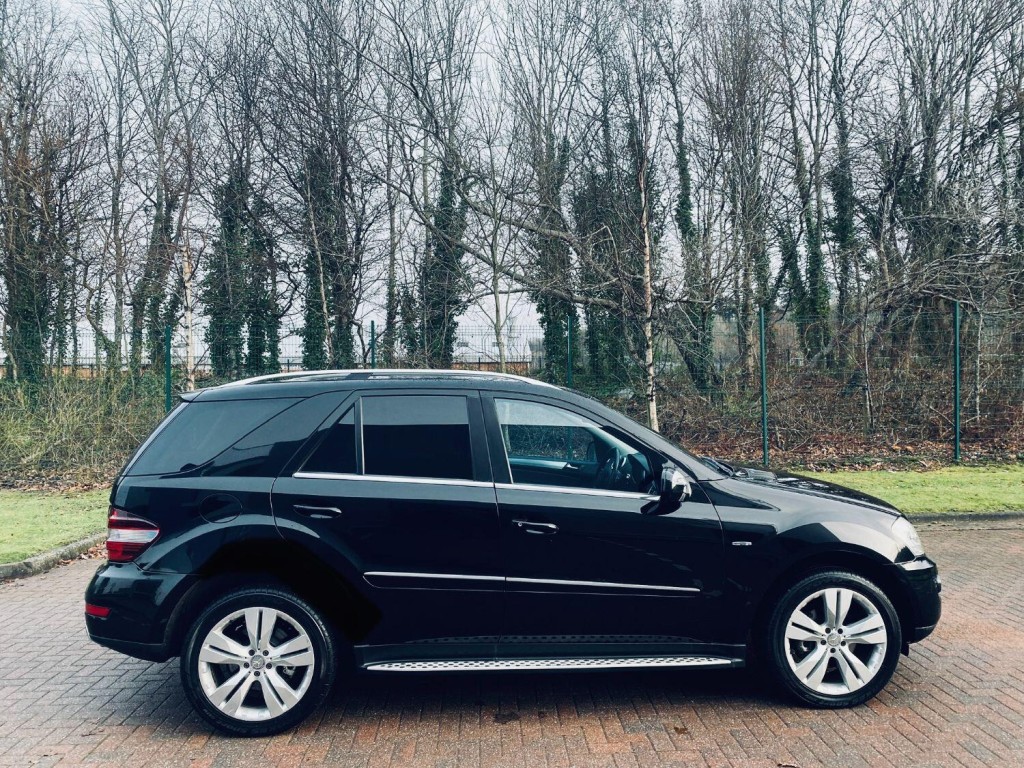 MERCEDES-BENZ M CLASS