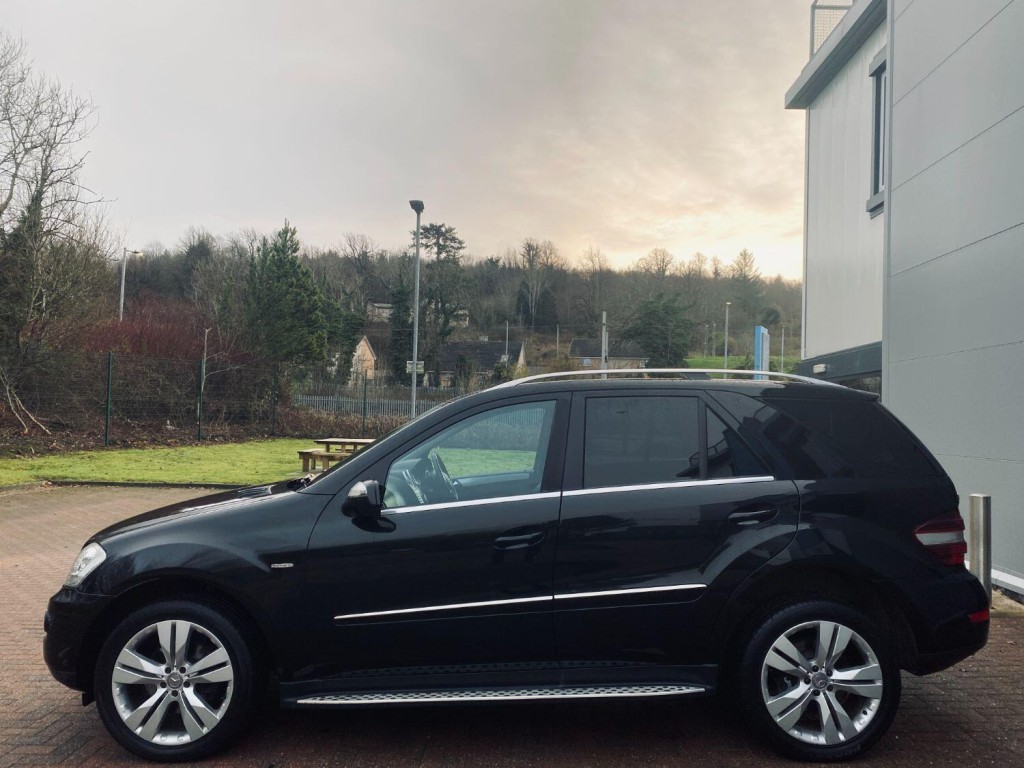 MERCEDES-BENZ M CLASS