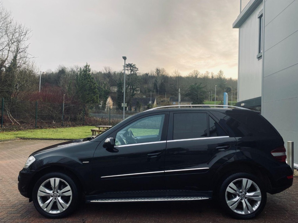 MERCEDES-BENZ M CLASS