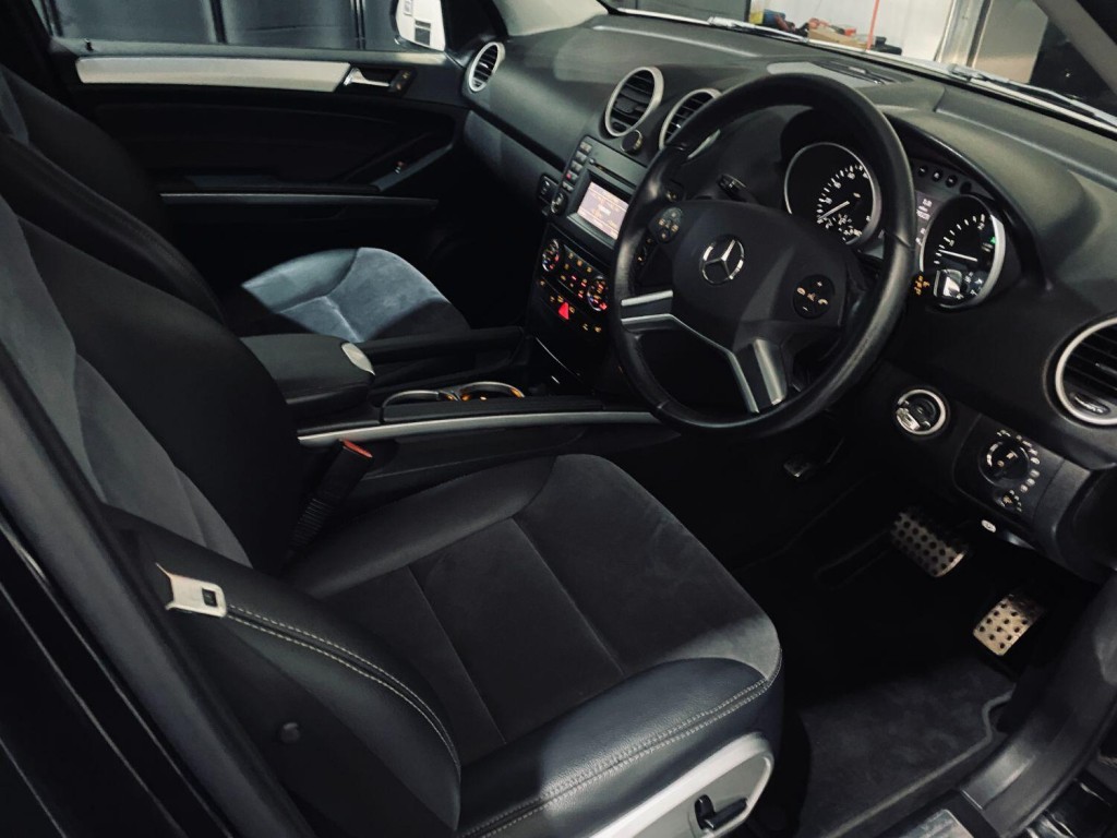 MERCEDES-BENZ M CLASS