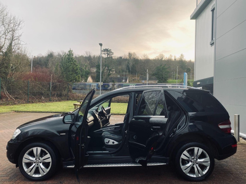 MERCEDES-BENZ M CLASS