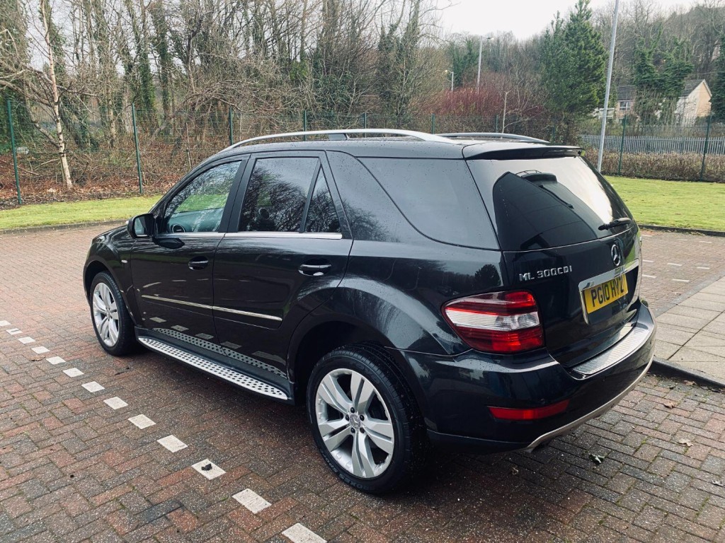 MERCEDES-BENZ M CLASS