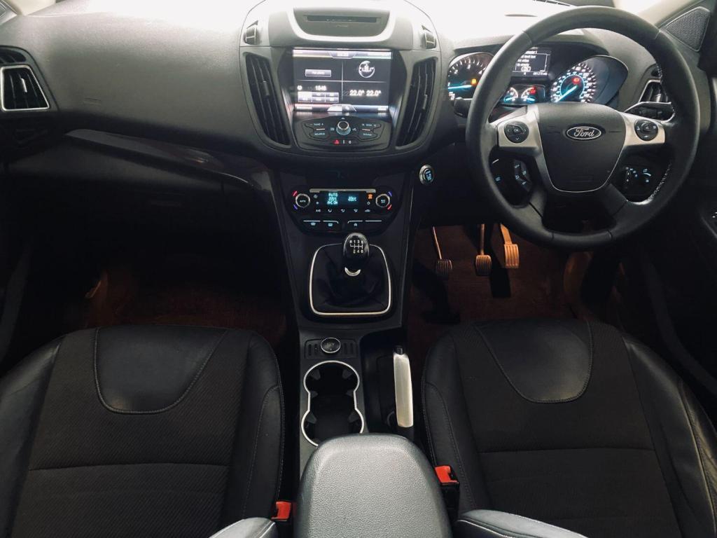 FORD KUGA