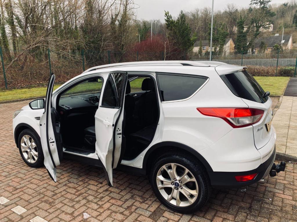 FORD KUGA