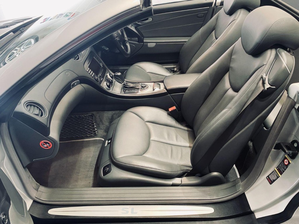 MERCEDES-BENZ SL